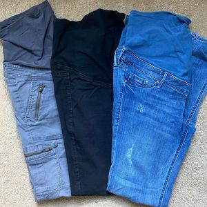 Lot of 3 pairs of skinny fit maternity jeans